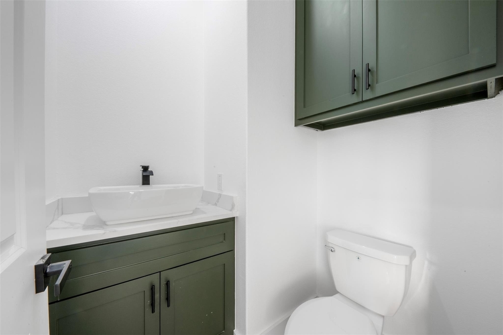 1308 Duff Lane - Photo 5