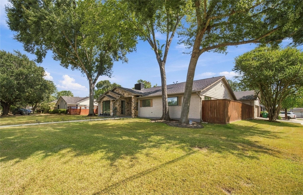 10823 Chimney Rock Road - Photo 5