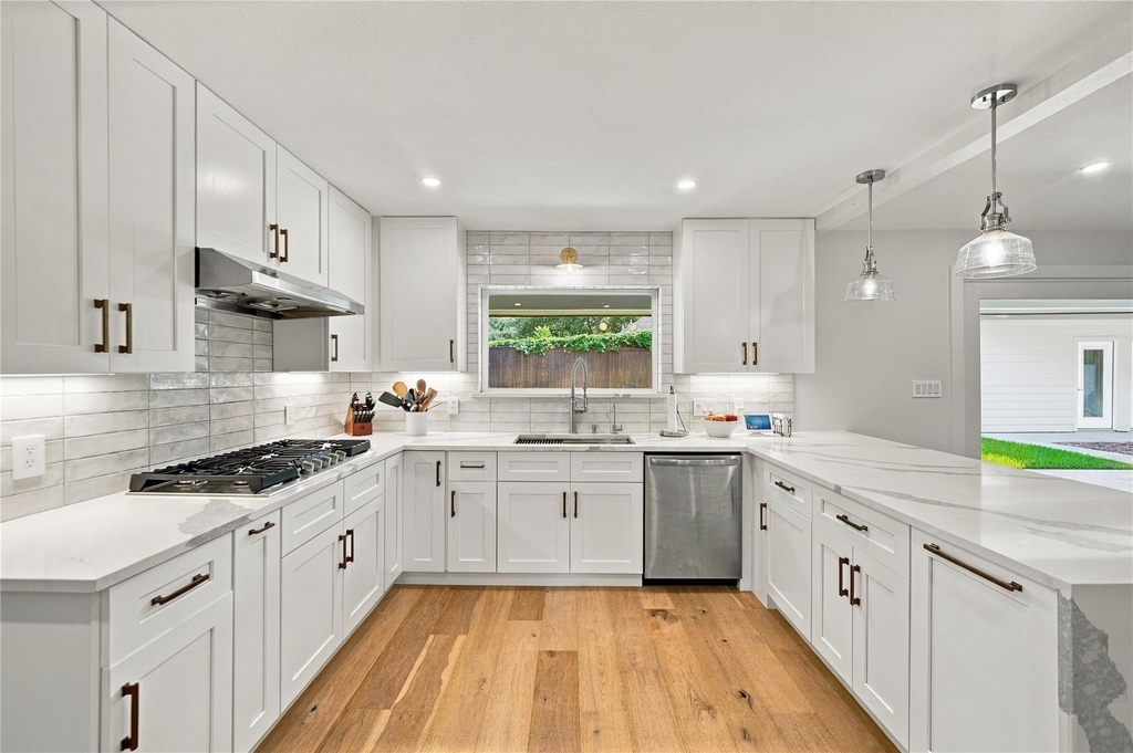 10823 Chimney Rock Road - Photo 14
