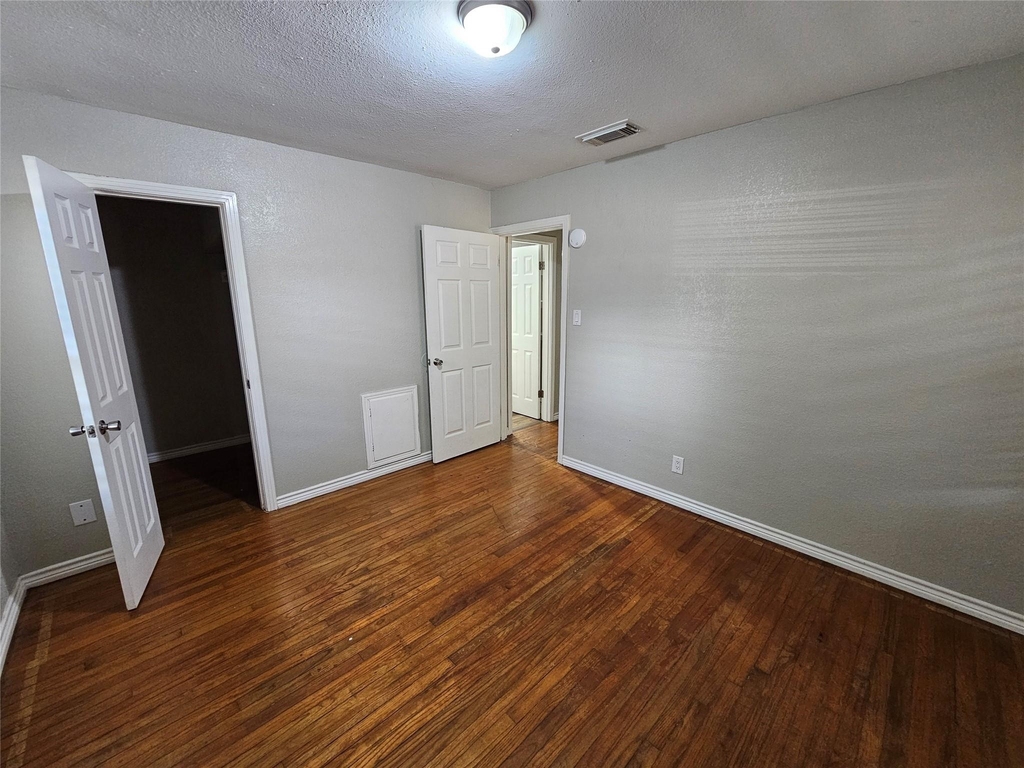 1909 2nd Avenue N - Photo 8