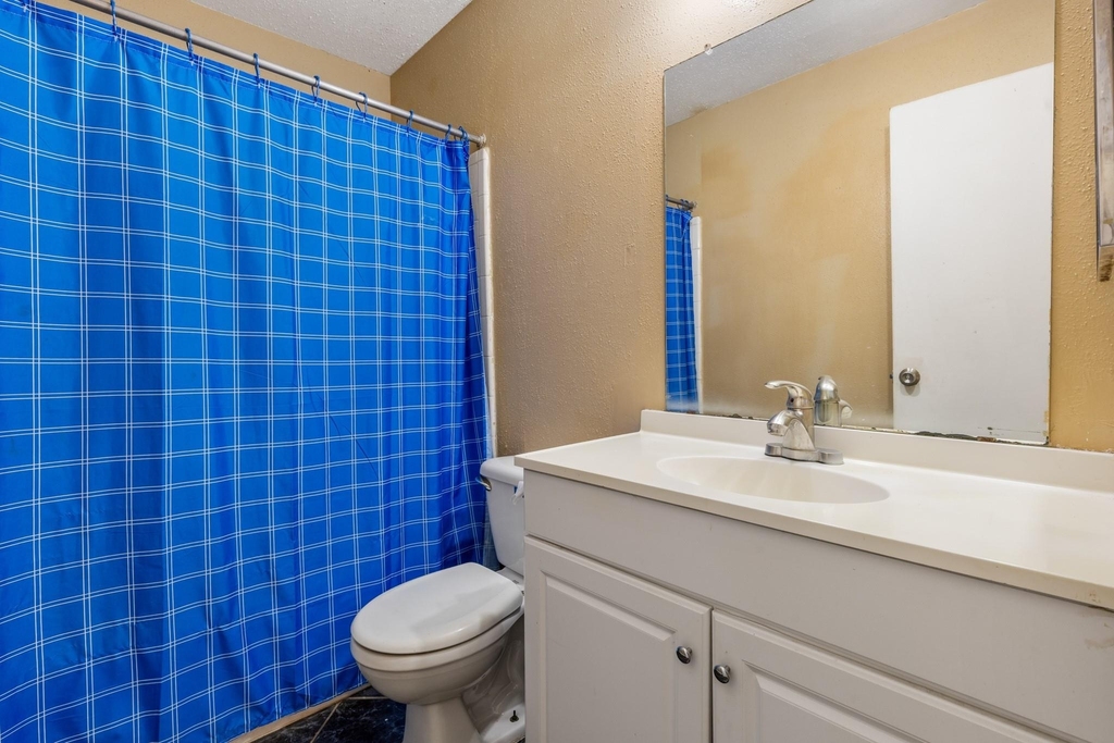 10722 Highland Woods Drive - Photo 9