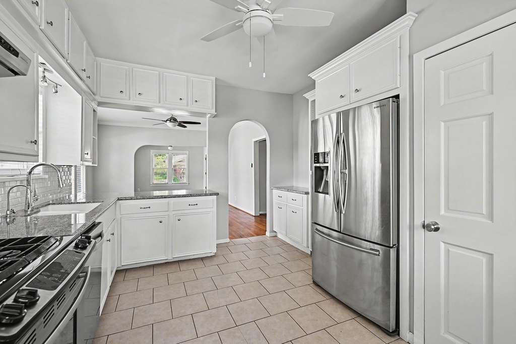 4035 Michaux Street - Photo 9