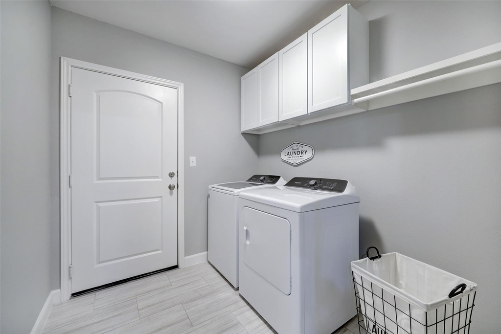7926 Ridgeview Drive - Photo 22