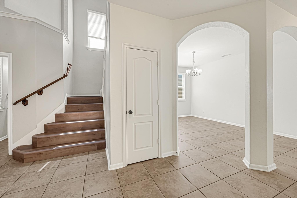 6102 Nicholas Ln - Photo 6