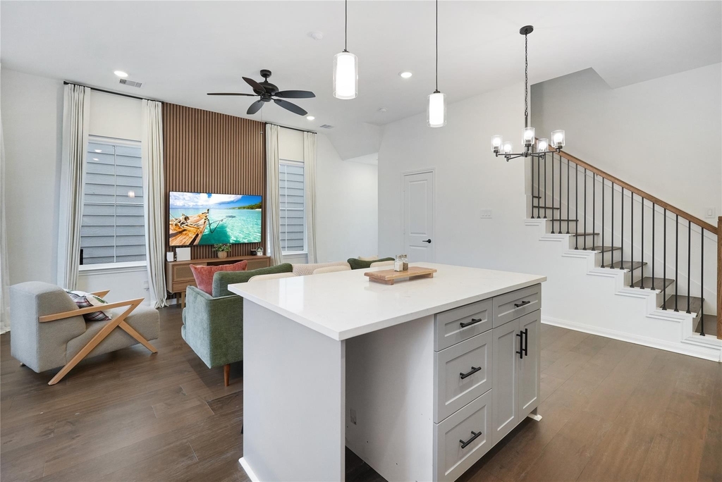 9902 Clark Road - Photo 7