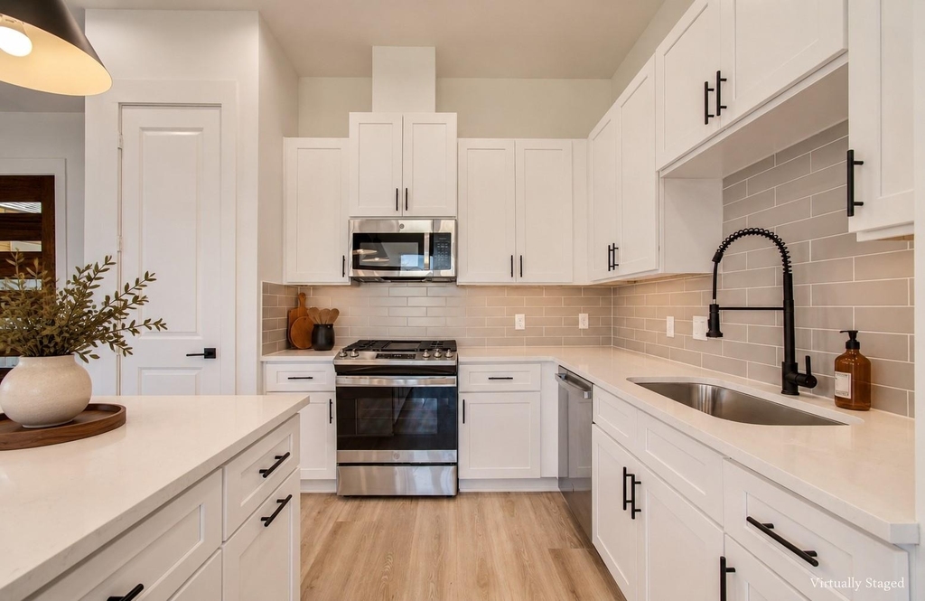 4425 Providence Street - Photo 6