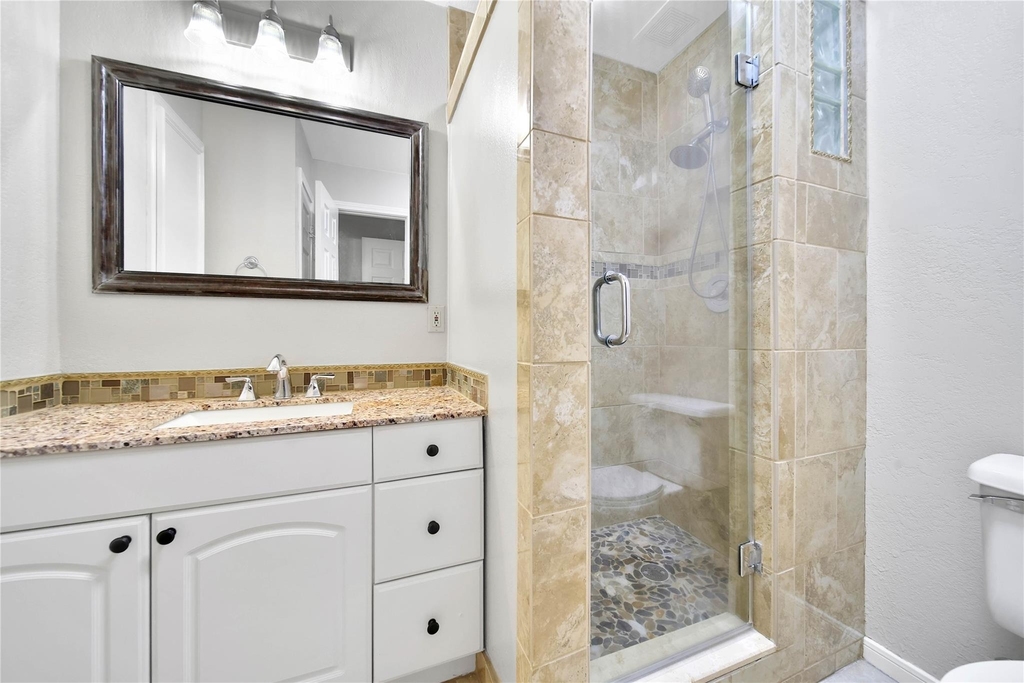 307 Lawrence Street - Photo 16