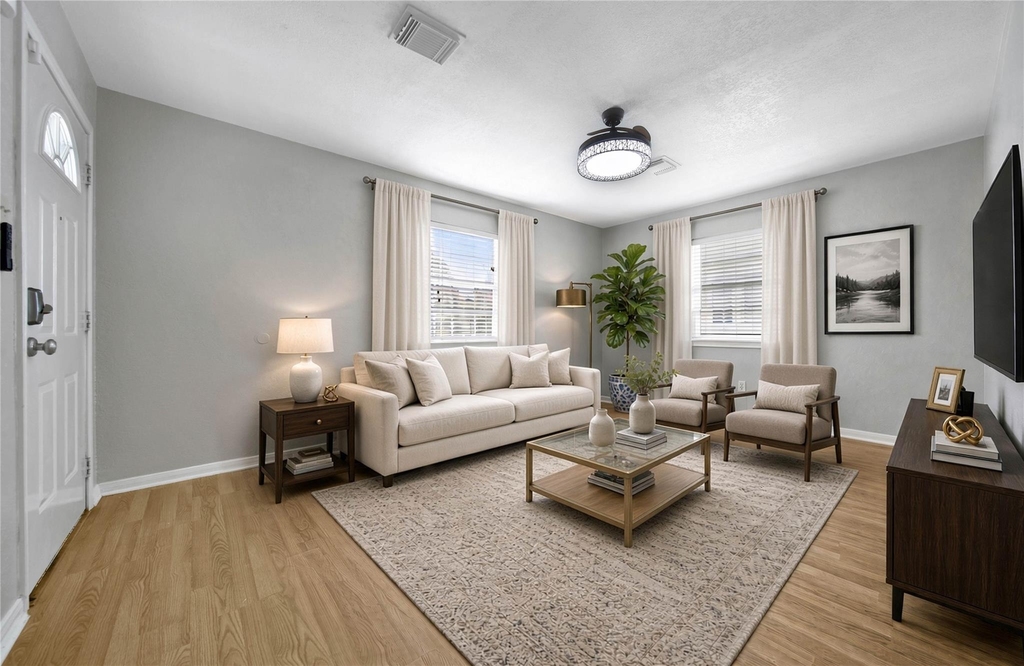 307 Lawrence Street - Photo 4