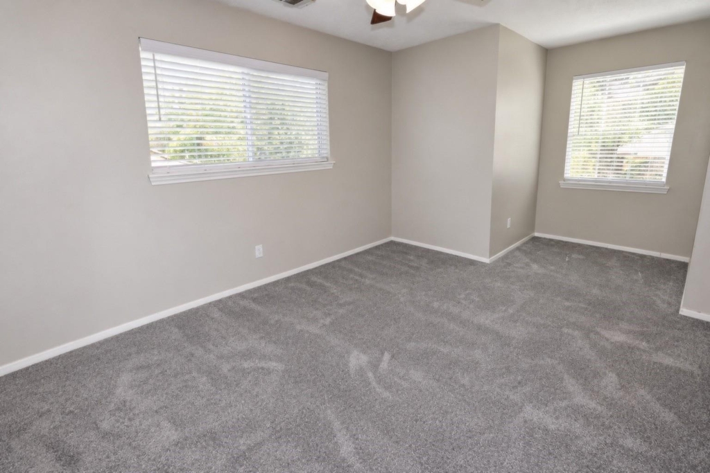 12034 Meadowdale Drive - Photo 21
