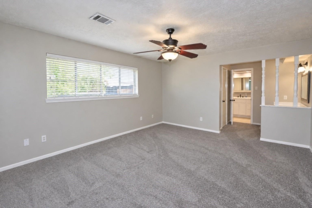 12034 Meadowdale Drive - Photo 11