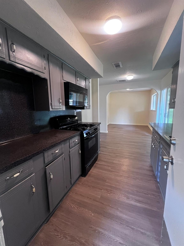 414 Branding Iron Lane - Photo 1