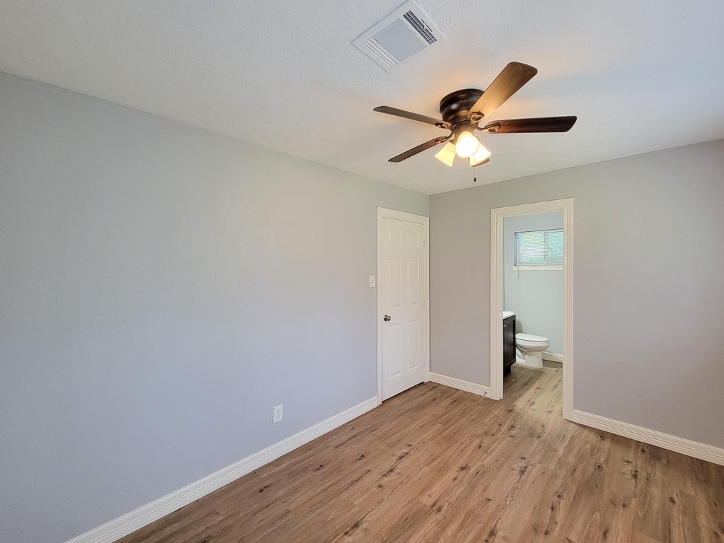 6109 Arthington Street - Photo 27