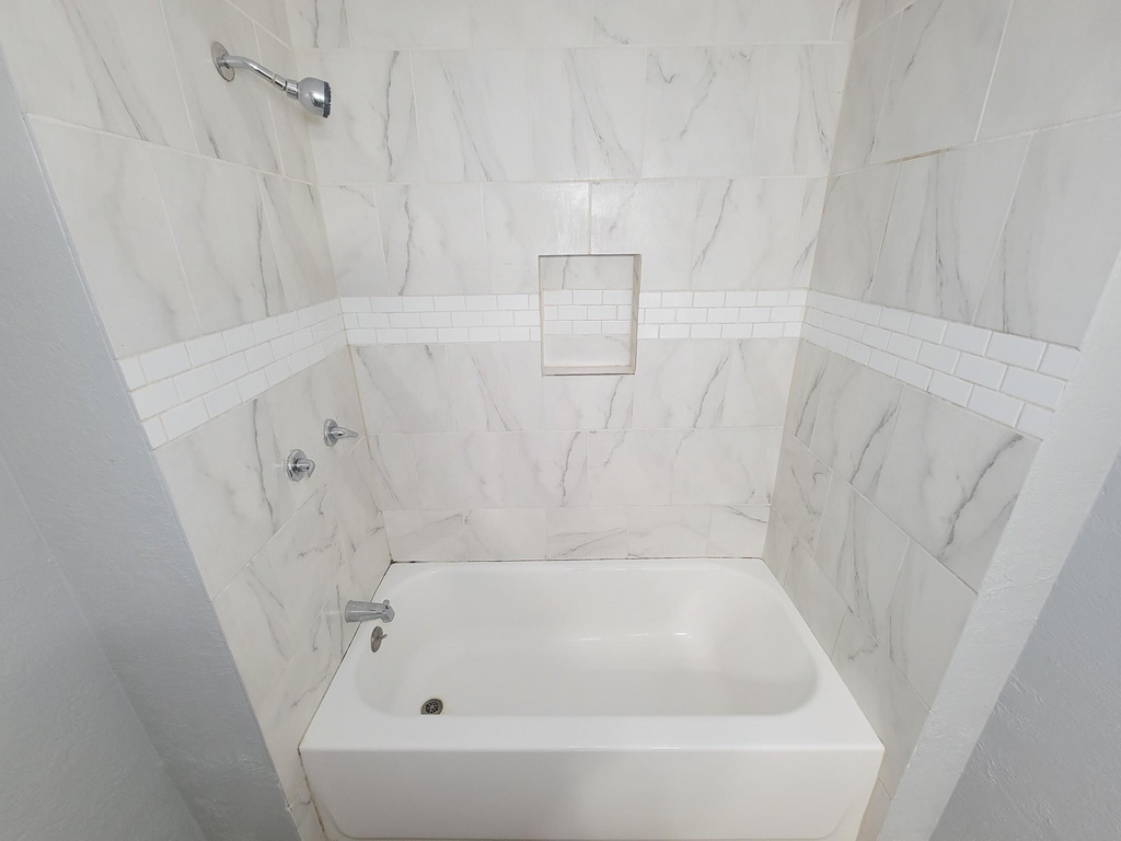 6109 Arthington Street - Photo 31