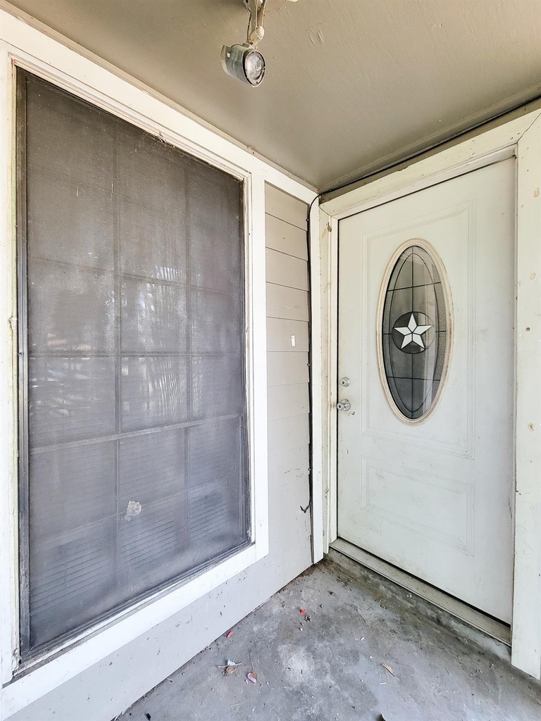 6109 Arthington Street - Photo 2