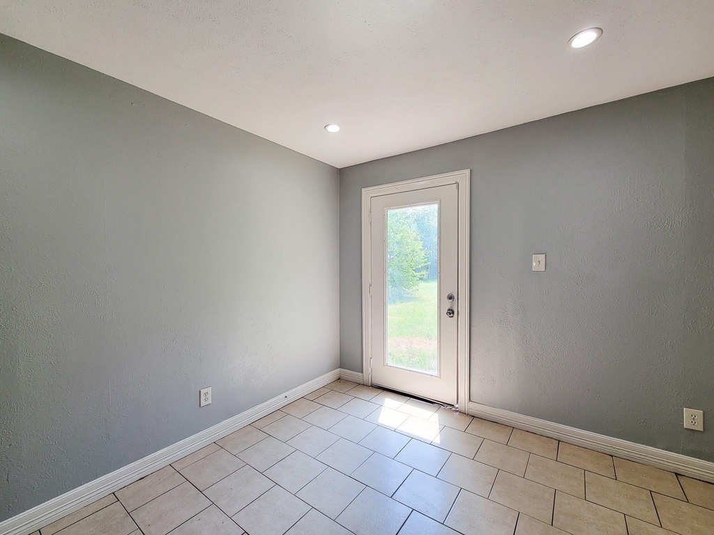 6109 Arthington Street - Photo 15