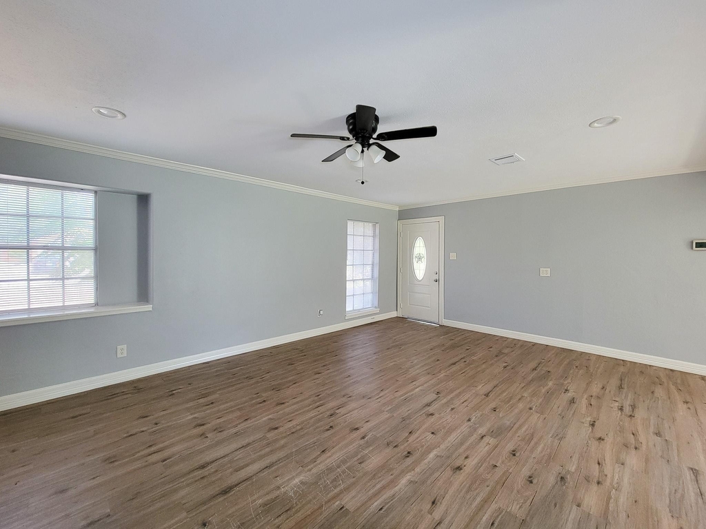 6109 Arthington Street - Photo 13