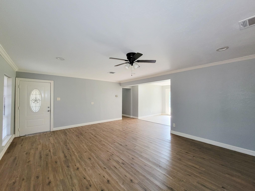 6109 Arthington Street - Photo 12