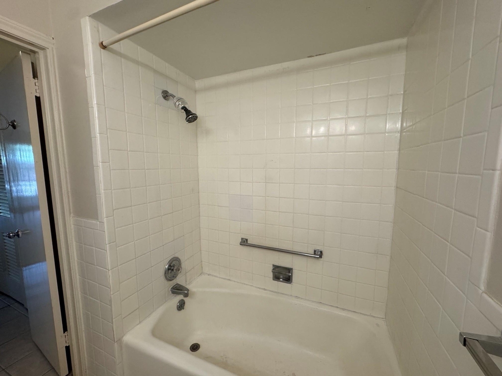 2600 Bellefontaine Street - Photo 25