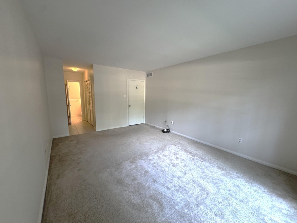 2600 Bellefontaine Street - Photo 23