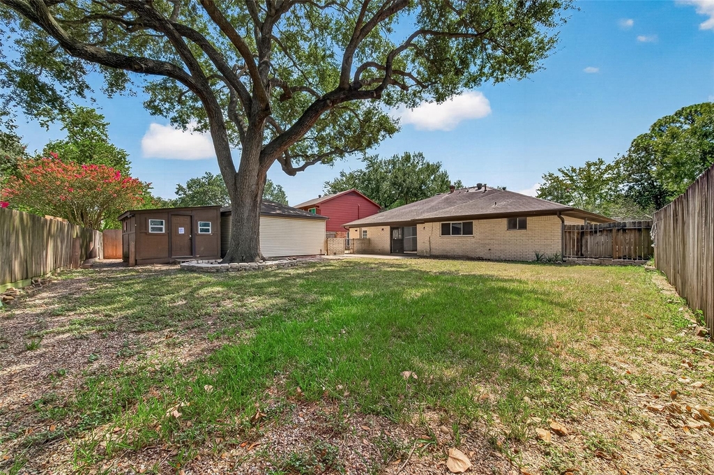 11710 N Petersham Drive - Photo 45