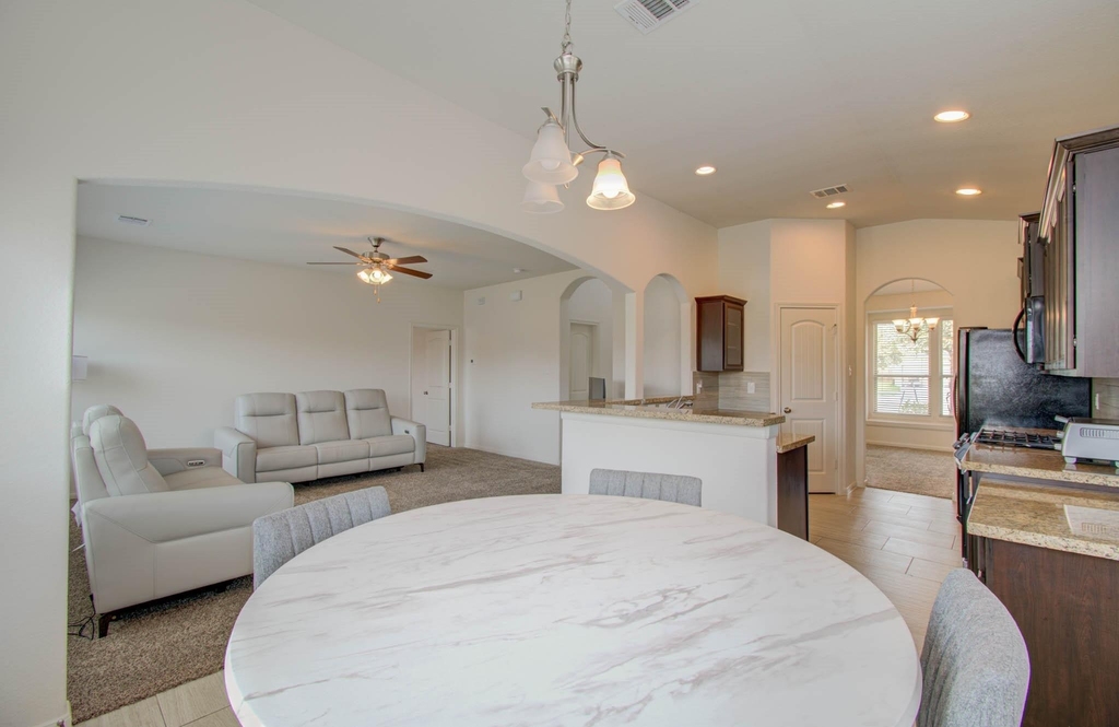 5515 Bayleys Court - Photo 11
