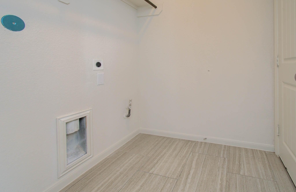 5515 Bayleys Court - Photo 18