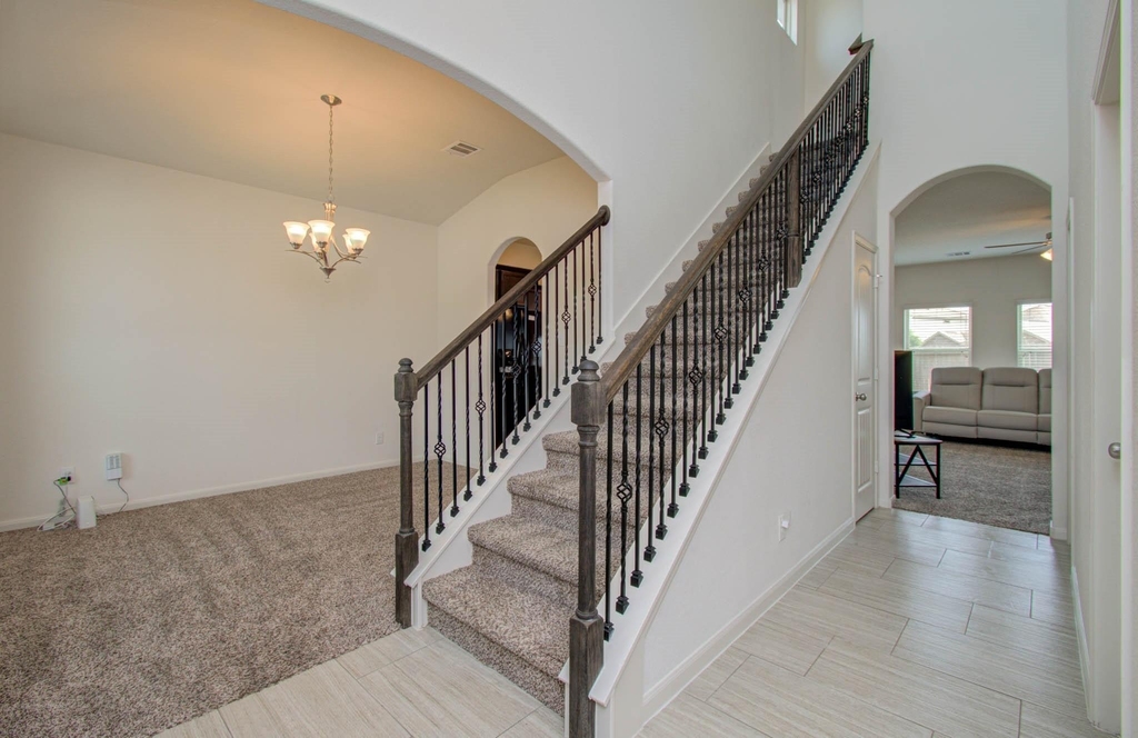 5515 Bayleys Court - Photo 4