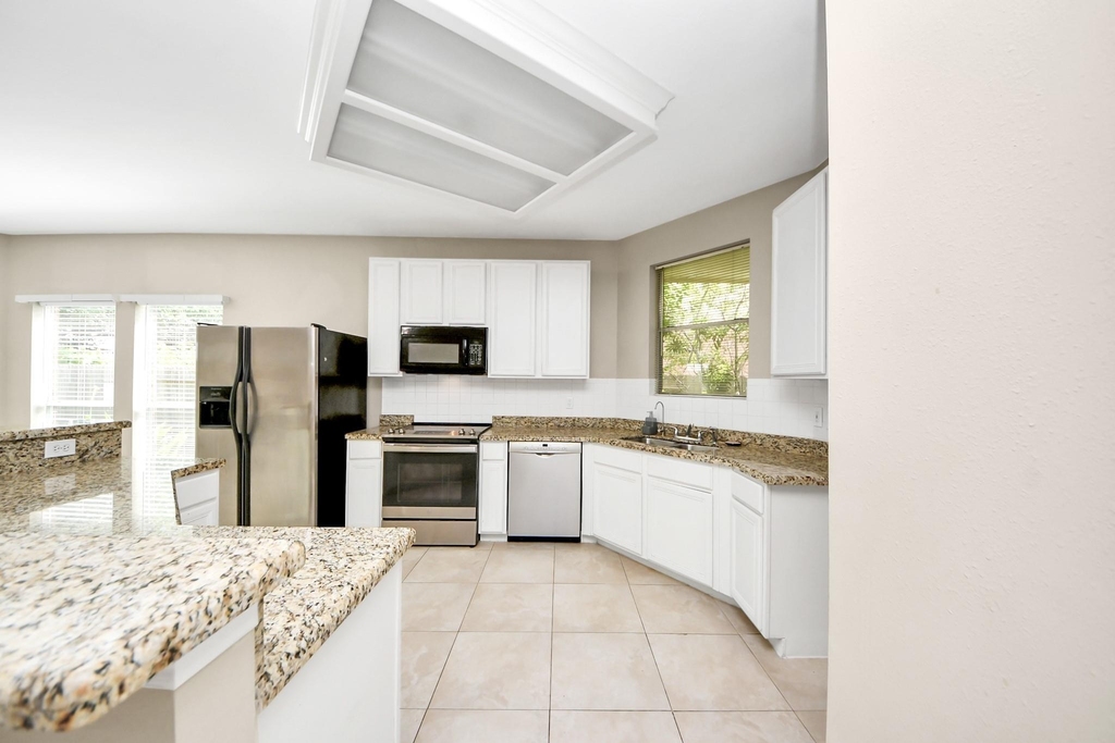 4615 Jaymar Drive - Photo 19