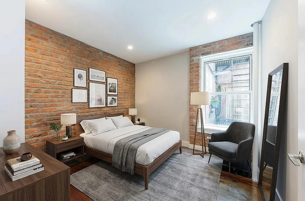 435 East 9th Street - Photo 2