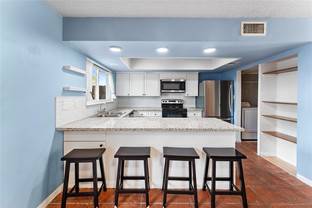2334 Triway Lane - Photo 10