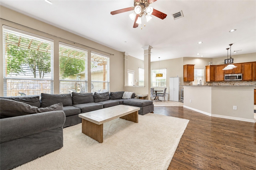 1332 Dorothy Street - Photo 10