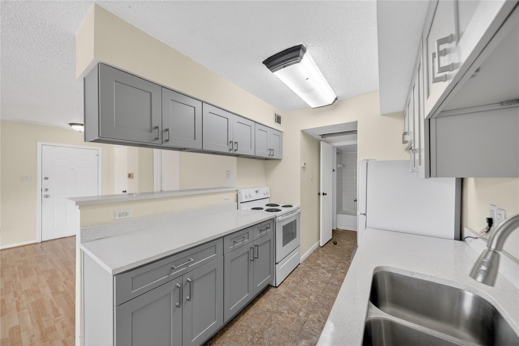2750 Holly Hall Street - Photo 11