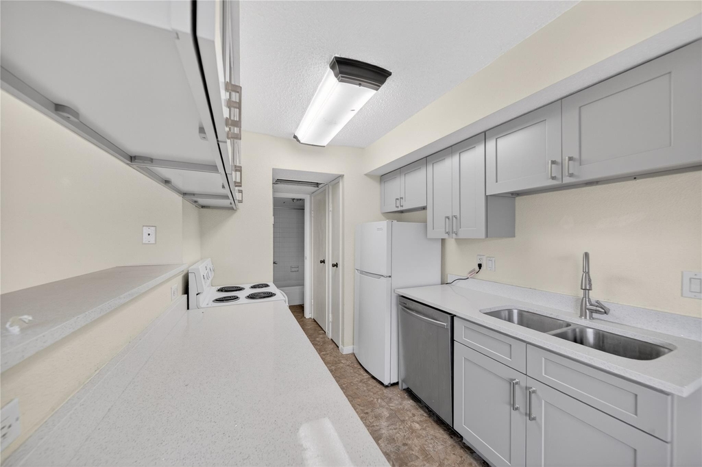 2750 Holly Hall Street - Photo 12