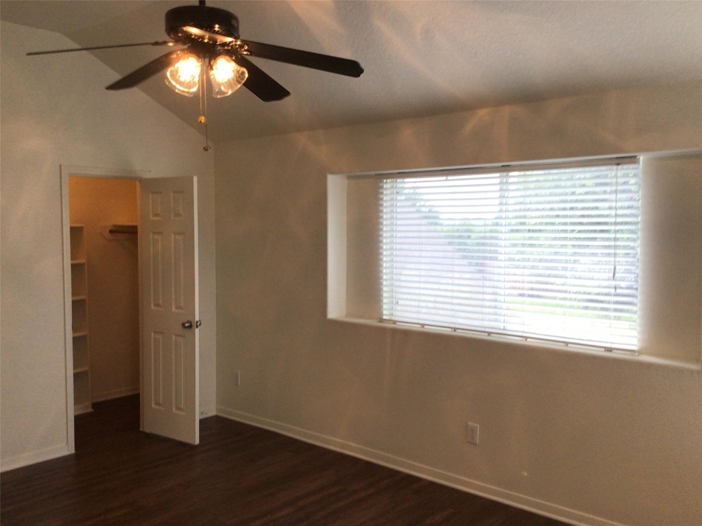 24319 Ayscough Lane - Photo 11