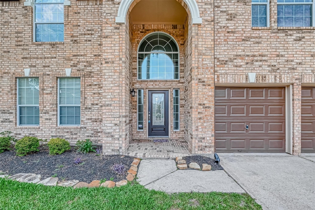 9519 Stone Terrace Court - Photo 2