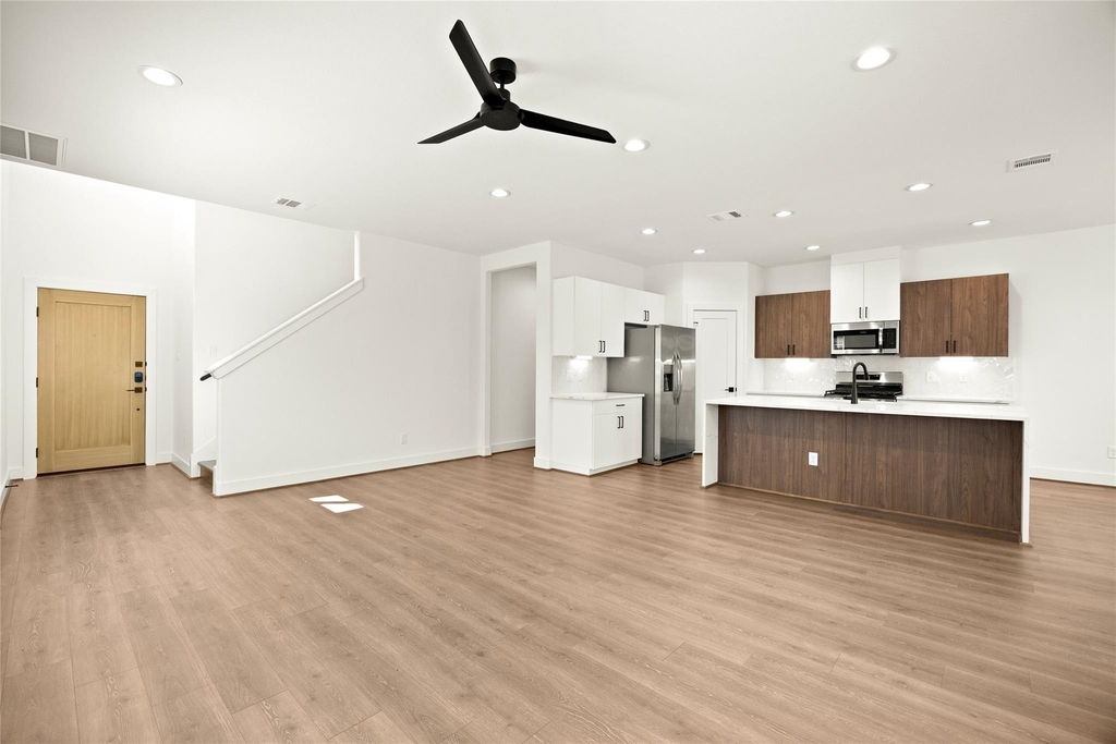 2708 Sunrise Breeze Drive - Photo 5