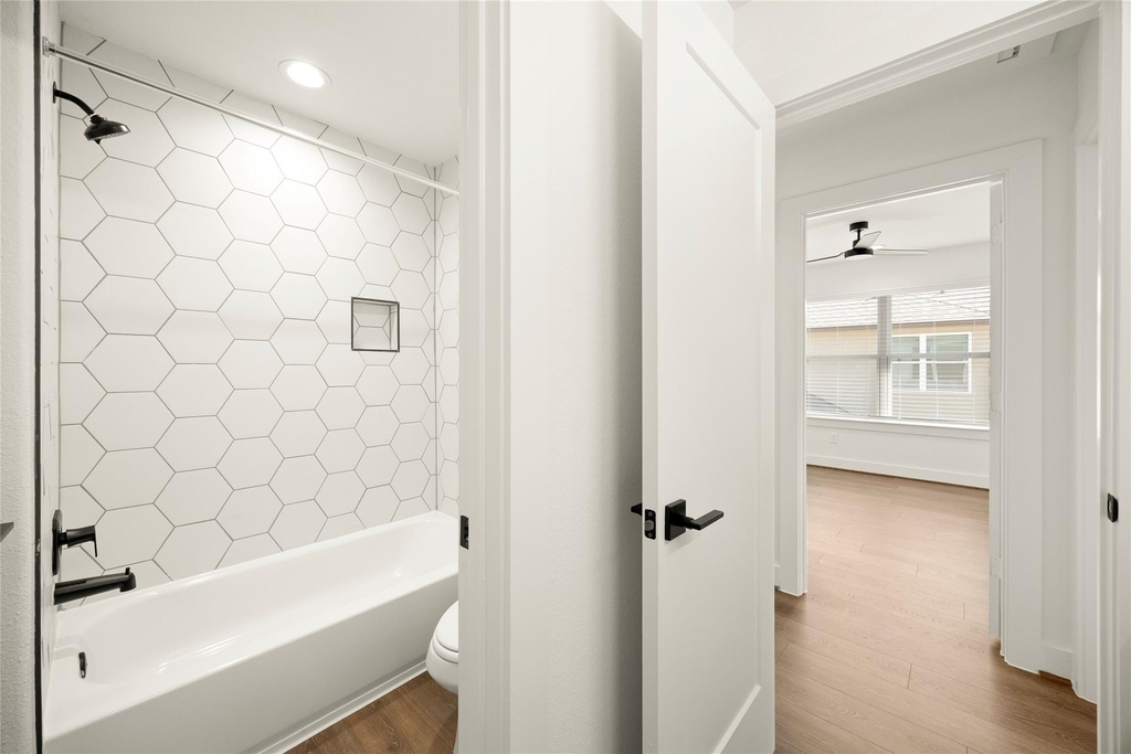 2708 Sunrise Breeze Drive - Photo 29