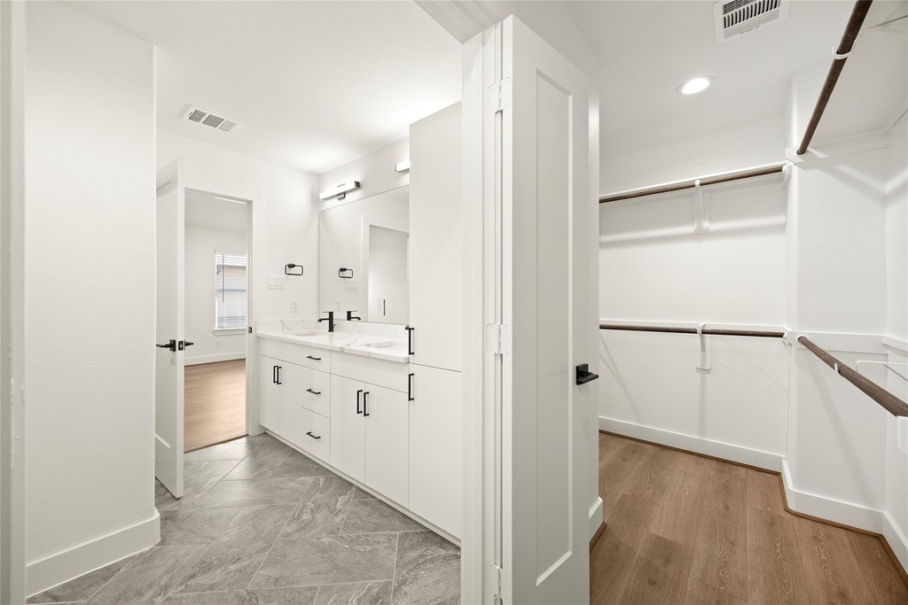 2708 Sunrise Breeze Drive - Photo 18