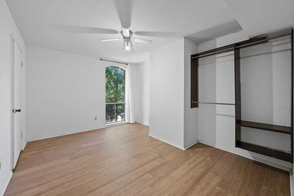 4649 Wild Indigo Street - Photo 7