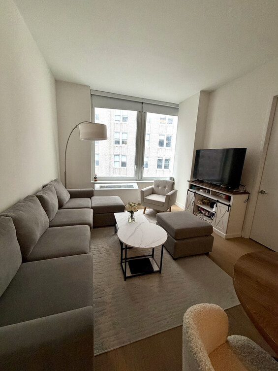 180 Water Street - Photo 0