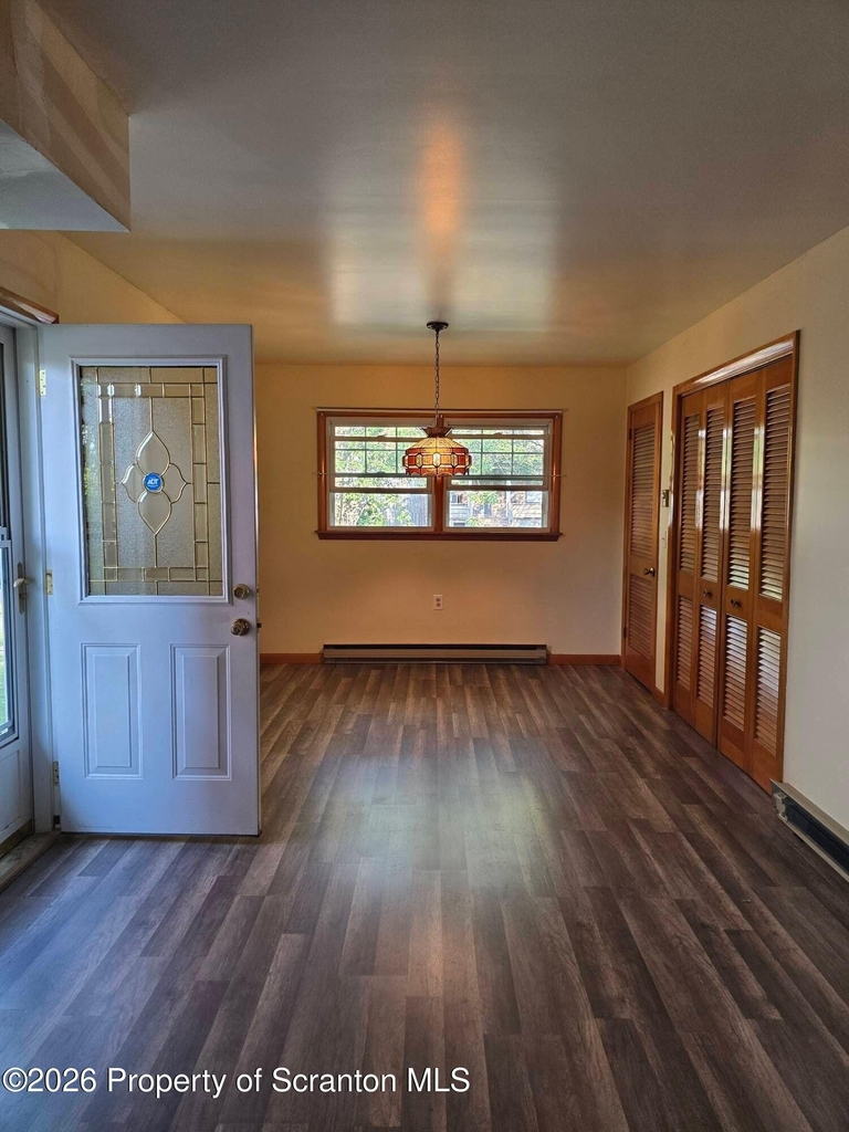 935 N Irving Avenue - Photo 2
