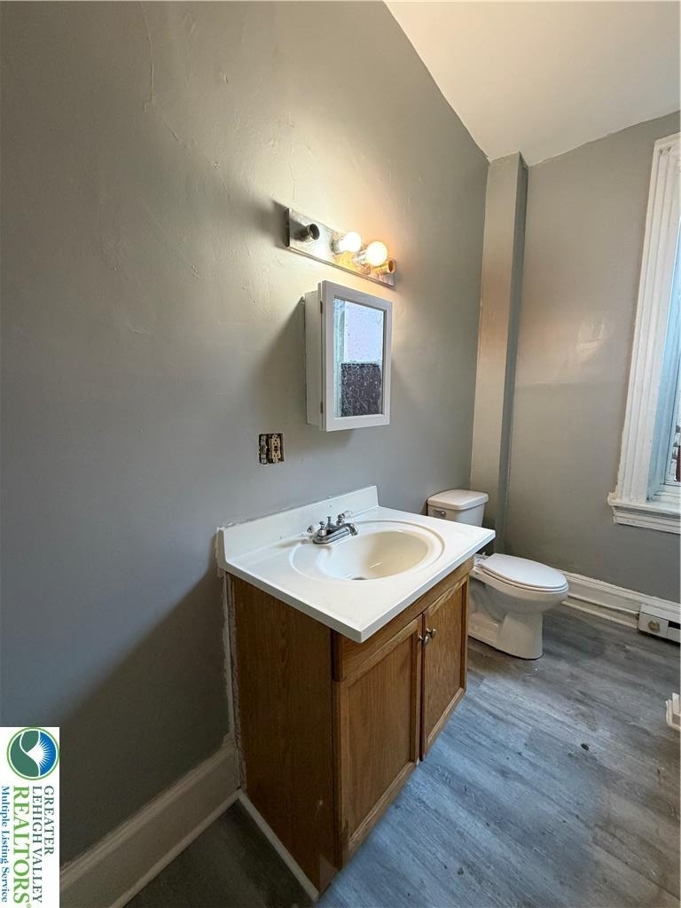 697 Ferry Street - Photo 10
