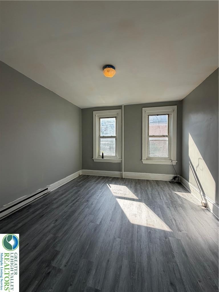 697 Ferry Street - Photo 7