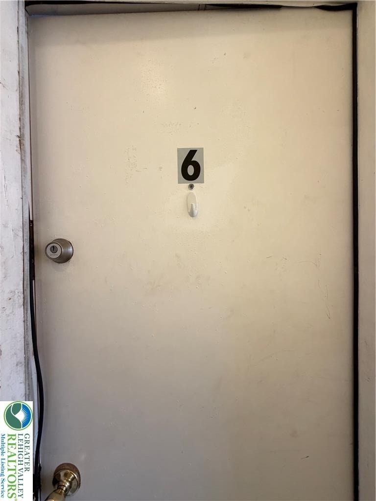 697 Ferry Street - Photo 1