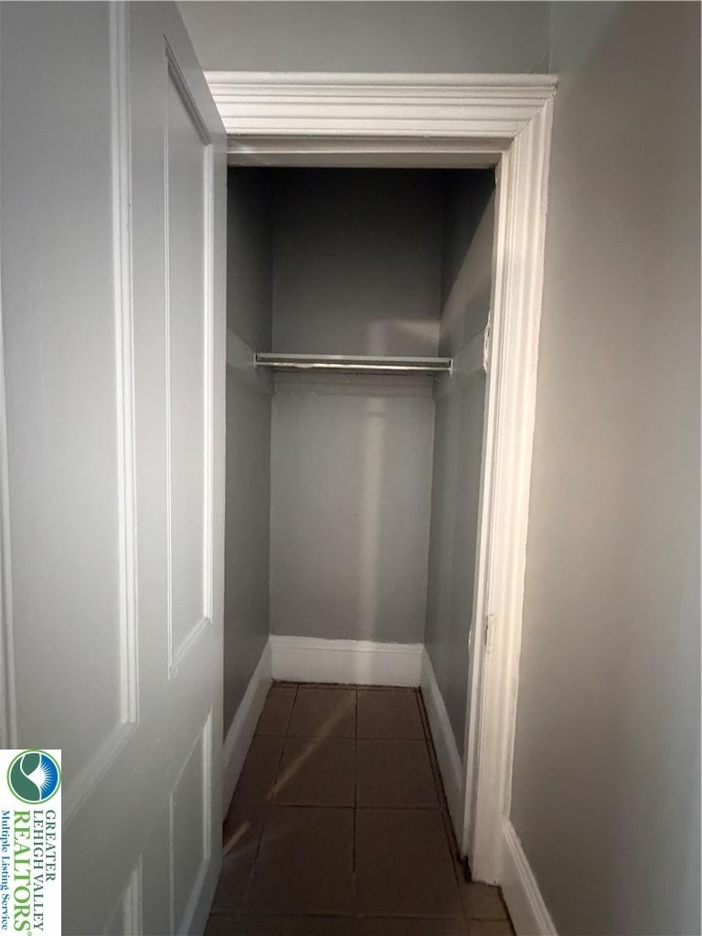 697 Ferry Street - Photo 8