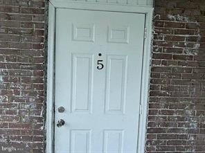 409 W Broad Street - Photo 1
