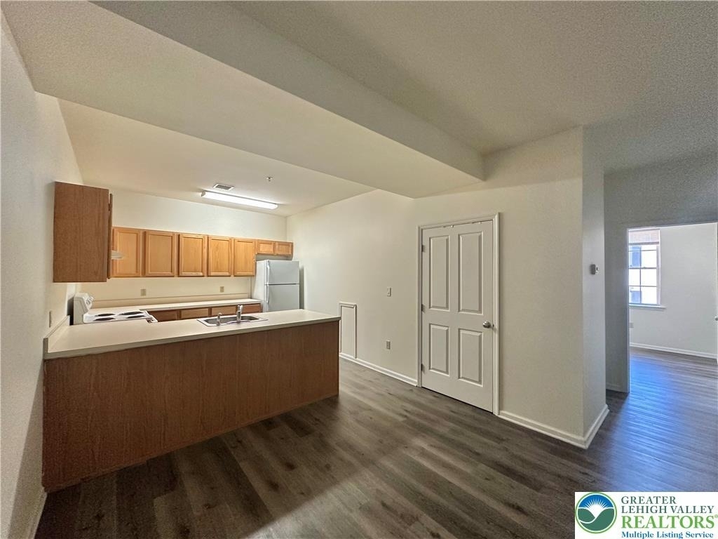 79 W Market Street - Photo 13