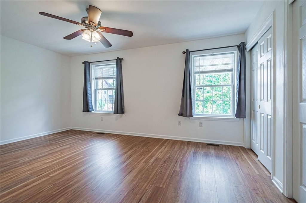 1427 Chelsea Avenue - Photo 15