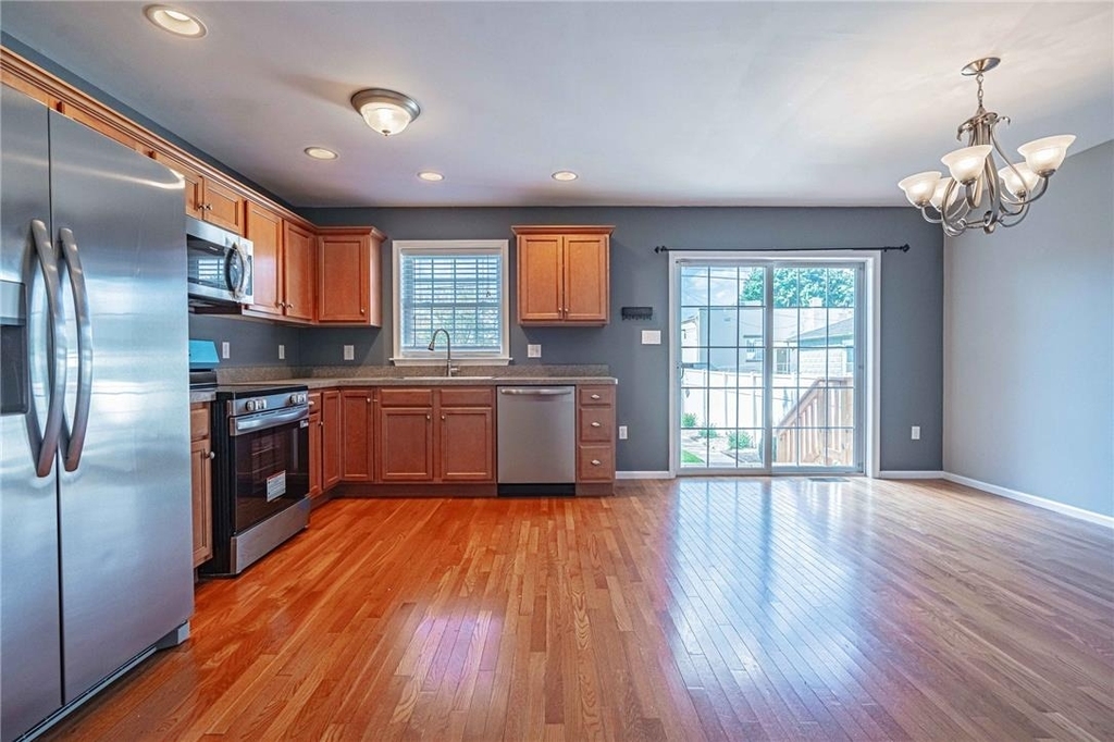 1427 Chelsea Avenue - Photo 7