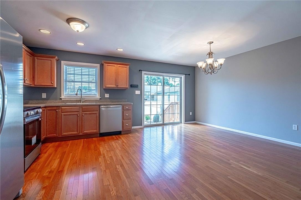 1427 Chelsea Avenue - Photo 8